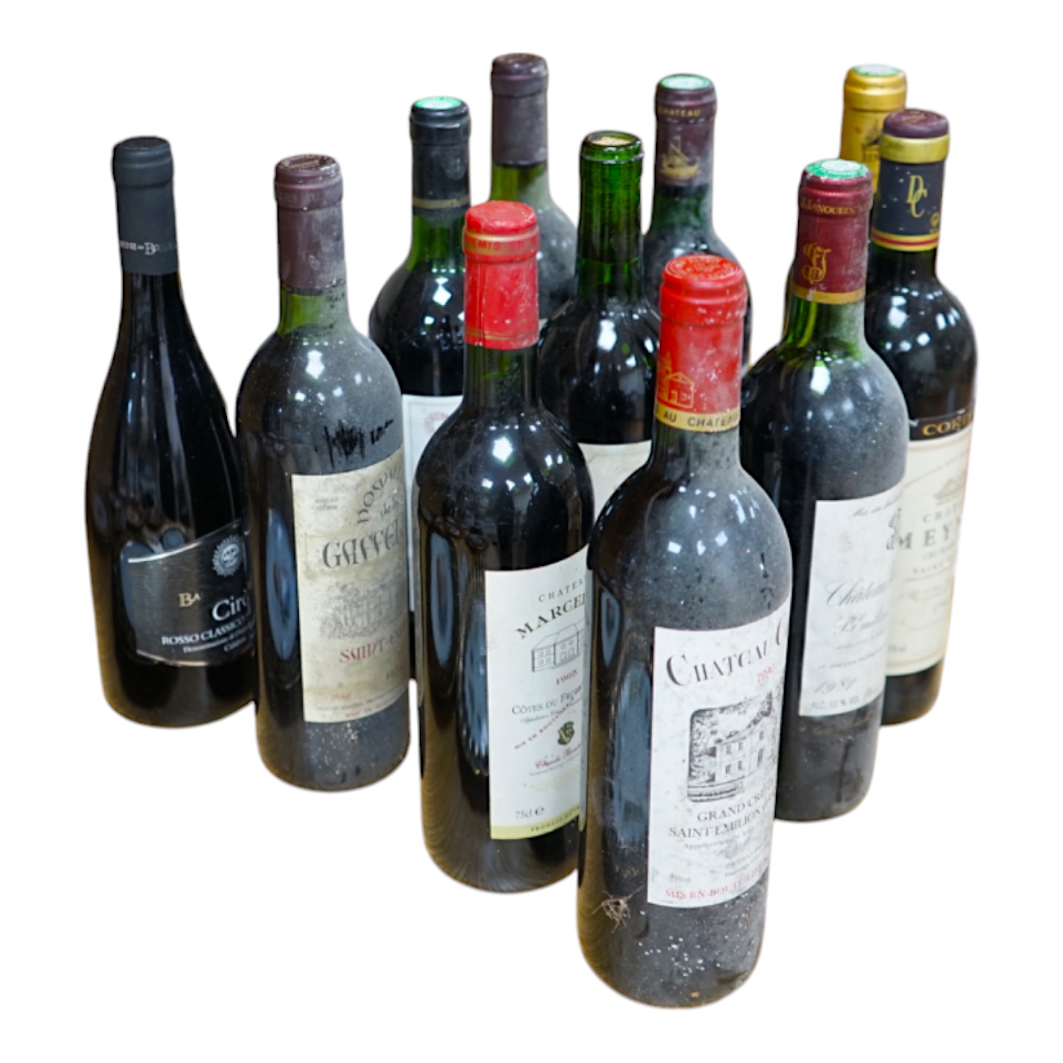 Sixteen bottles of mixed red wine, including claret; two Gaffeliere Saint Emilion 1982, Chateau Corbin 1990 etc. and six bottles of Ciro rosso classico supreme. Condition - fair, storage history unknown